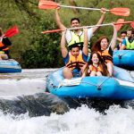 שטים ללא הפסקה בקייקי כפר בלום ולנים בוילג’ בלום