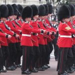 השומרים ששומרים על המלכה ועד אטרקציות לילדים בלונדון