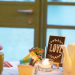 דייט עם הסבא.תא: מפגש בין-דורי המיועד לסבים/ות ולנכדים/ות