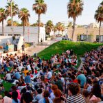 קיץ משפחתי בנמל ת”א: הפנינג רטוב, פסטיבל האורות, סרטים והצגות