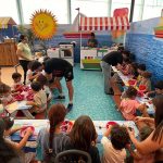 אוגוסט במזגן: אמני חושים, דינוזאורים, בישול, והופעות חיות לכל המשפחה