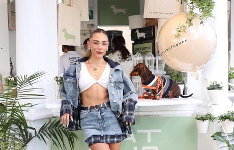 לאוהבי הכלבים: לבוש זהה לחיית המחמד ולבעליה ולכל המשפחה