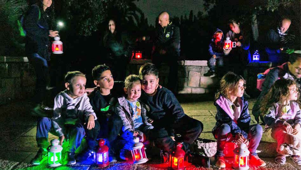 נגיעות של אור: ימי החנוכה בזכרון יעקב