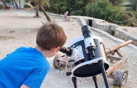 מהגבעה בירושלים ועד לחלל: תצפית כוכבים בגבעת התחמושת