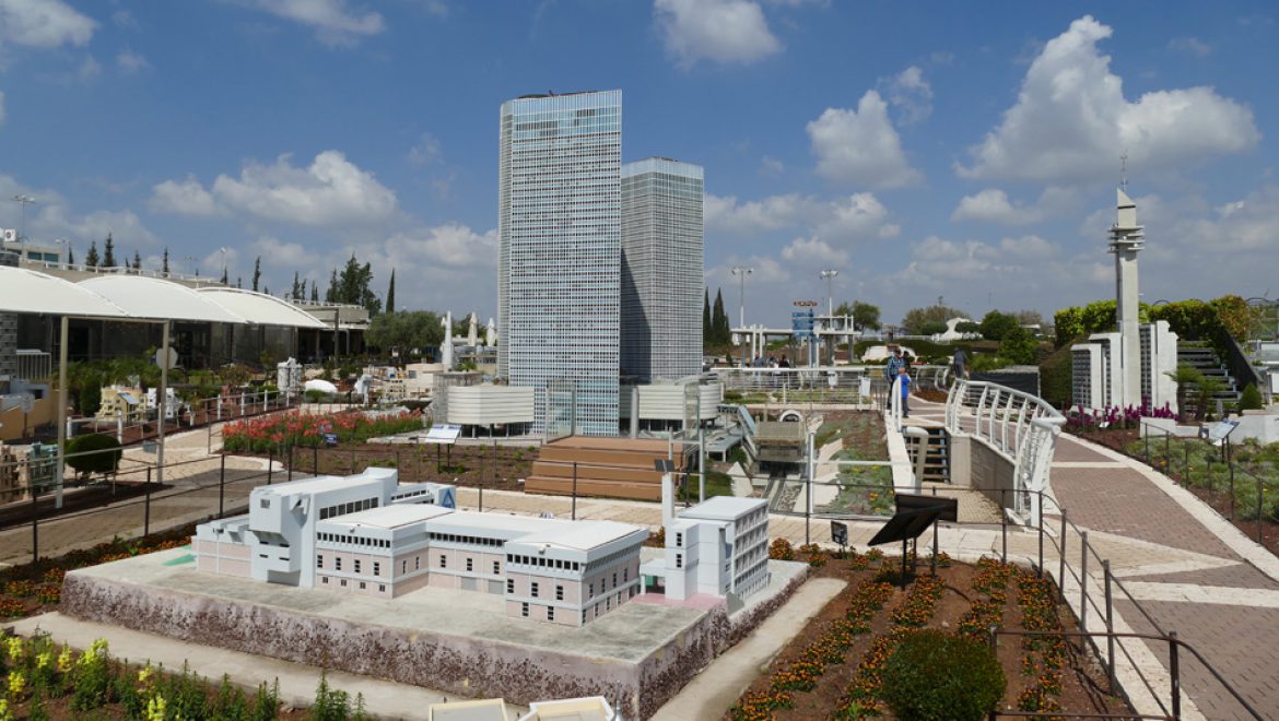 פסטיבל שמחה במיני ישראל בחוה”מ סוכות