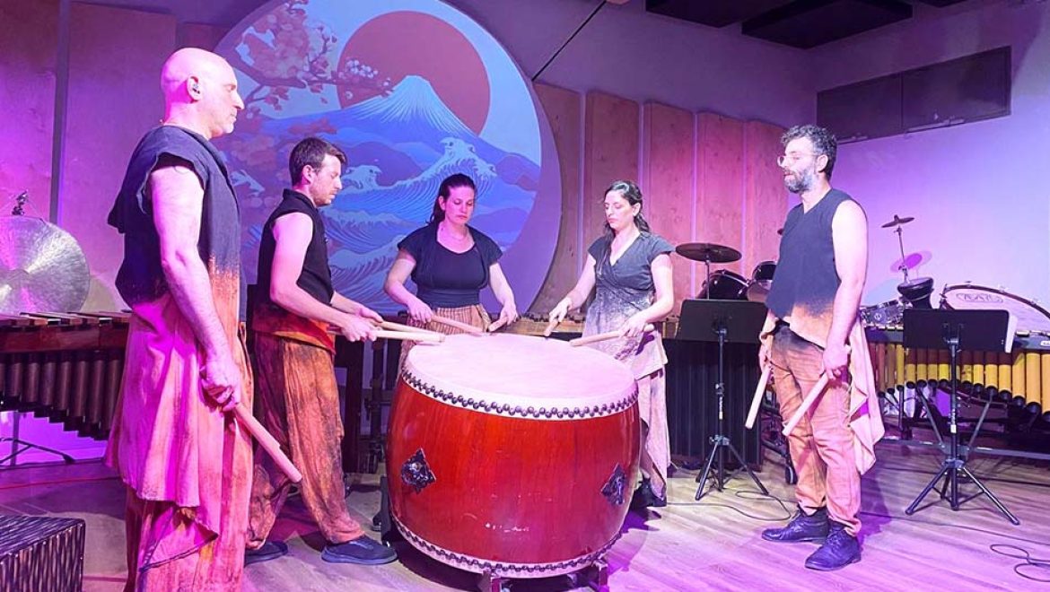 להקת המתופפים טרמולו במופעי חינם בזום, לכל המשפחה