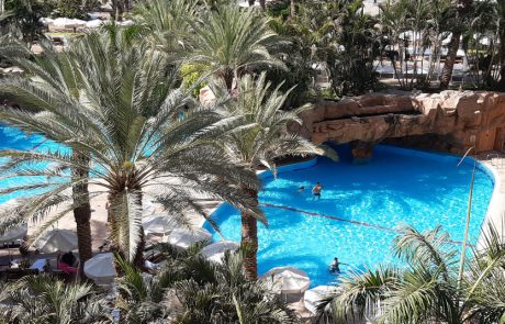 מלון ‘רויאל ביץ’ אילת – לא מרגישים שאוגוסט