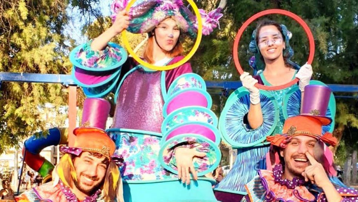 סוכות למשפחה: מפעלולי אקרובולנס בקרקס נייד ועד ה”פסטיווקאלי”