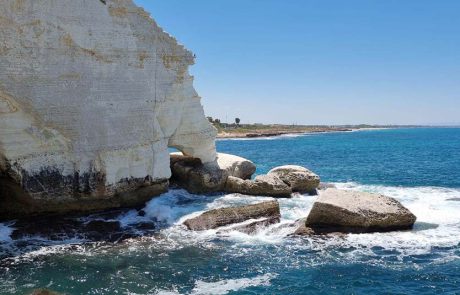 המשפחות חוגגות שבועות באתר התיירות ראש הנקרה