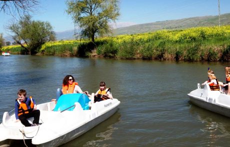 סוכות אקשן ומים בפארק השייט והאטרקציות אינדי פארק