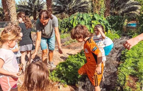 טיול ט”ו בשבט משפחתי ברחבי הערבה התיכונה