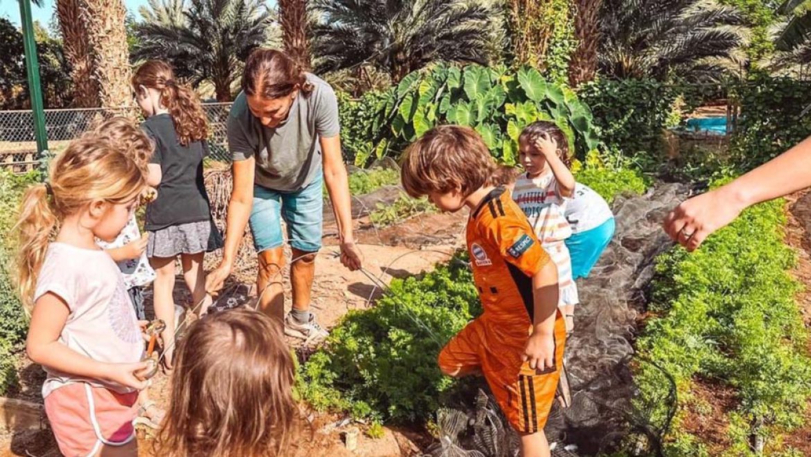 טיול ט”ו בשבט משפחתי ברחבי הערבה התיכונה