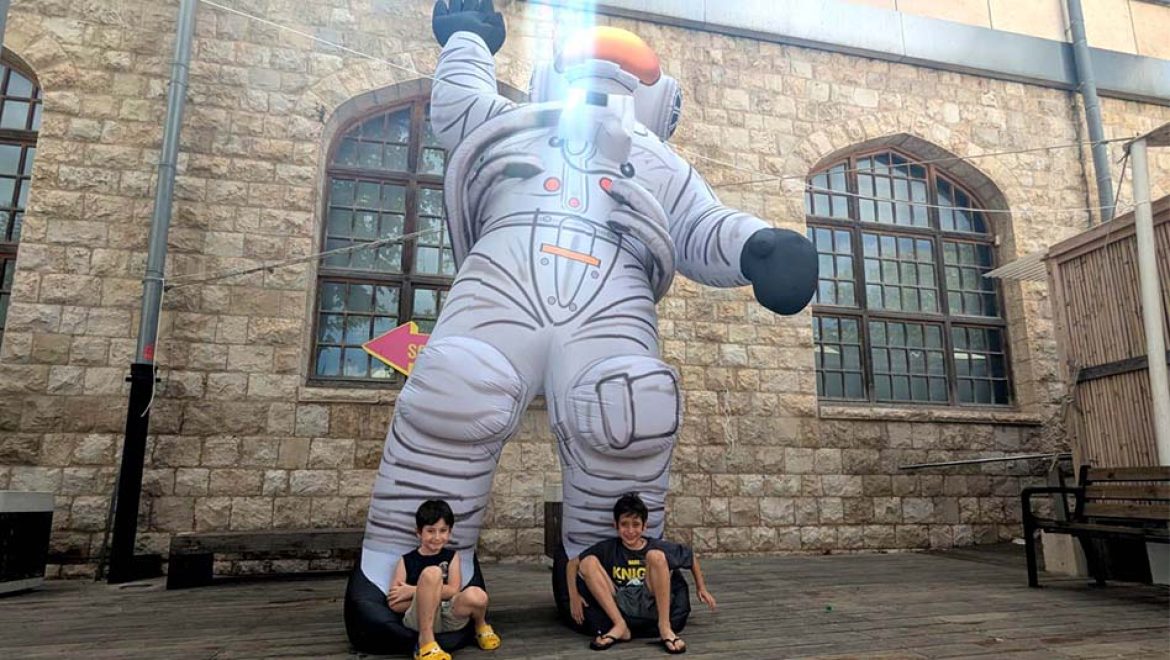 “שביל החלל” במדעטק: מסע לעולם אחר במוזיאון הלאומי למדע, בחיפה