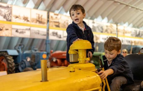 חגיגת הטרקטורים של סבא רן