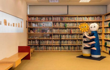 בּובּוֹתיים: תערוכה שהיא איור לשיר, במוזיאון ישראל