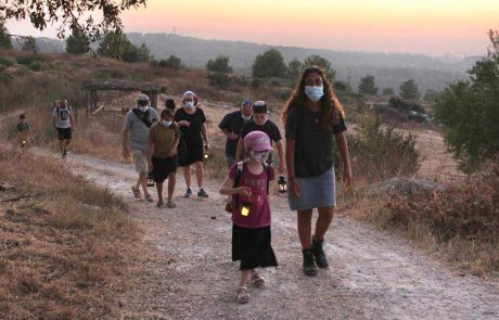 “הוא קרא לדרור”: סיור עששיות מיוחד בל”ג בעומר, בפארק נאות קדומים
