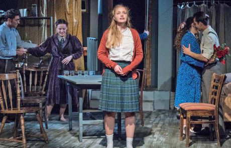 ההצגה “יומנה של אנה פרנק” מועלית לכבוד יום השואה והתקומה