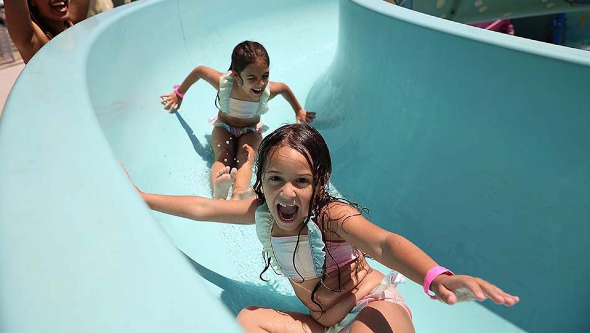 אטרקציה משפחתית: ימית 2000 ספארק המים בחולון