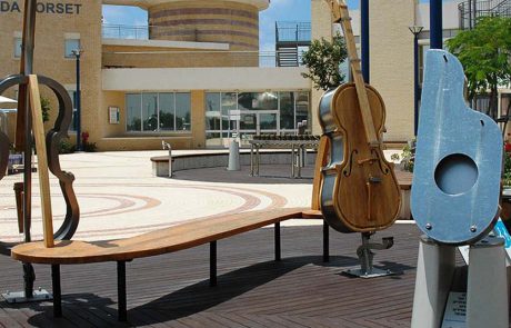 איך מכינים מטף ביתי ואיך גורמים לזיקוק לדלוק בתוך קערת מים?