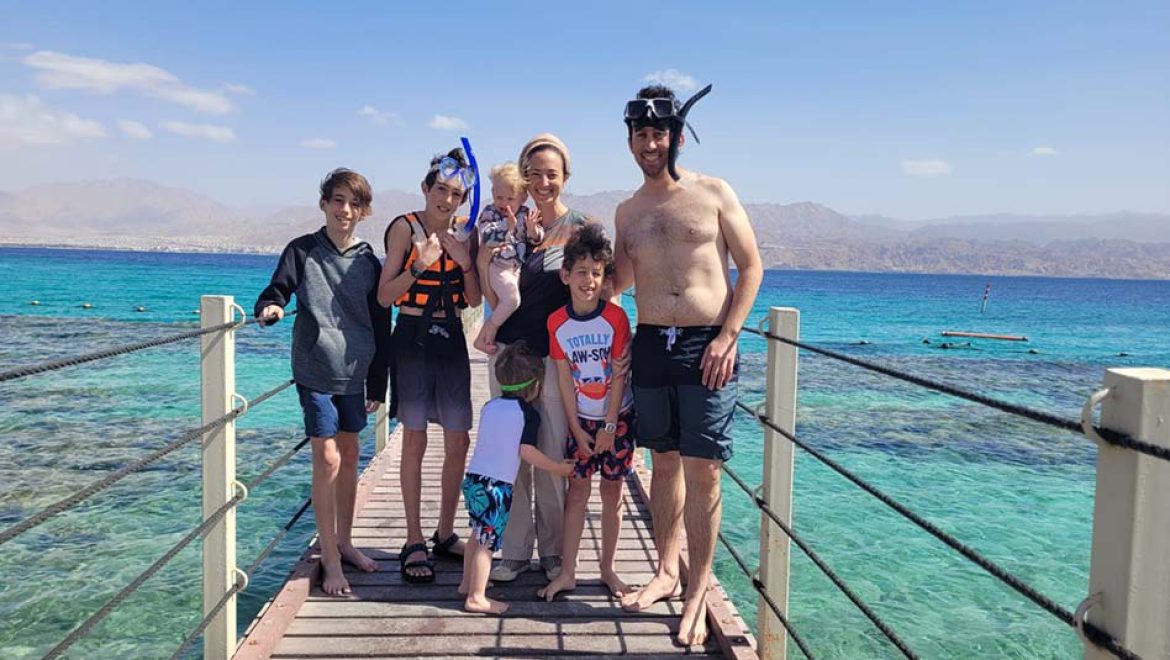 המשפחות בחרו היום לטייל ולבלות בטבע