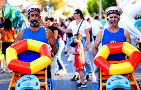 פסטיבל אילת לתיאטרון רחוב חוזר לאילת, צוללים לעולם שמתחת למים