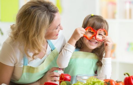 לא על הארטיק לבדו: איך לדבר עם ילדים על אוכל?
